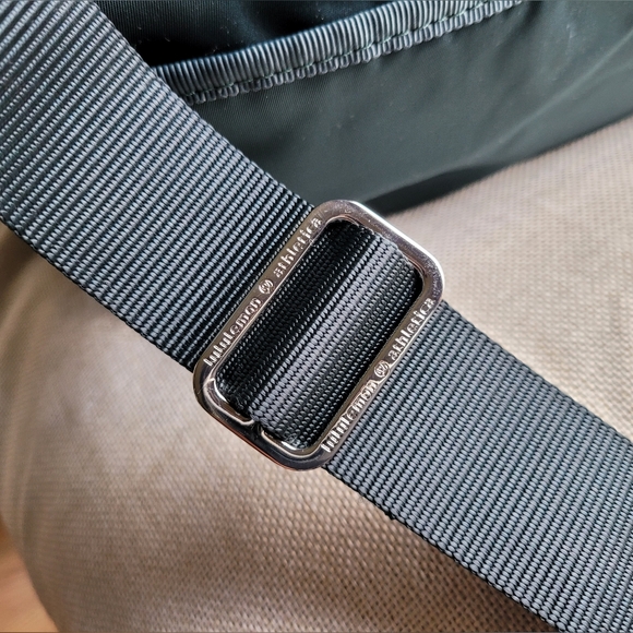 NWOT- Lululemon Gym Shoulder/City Bag - Picture 15 of 16